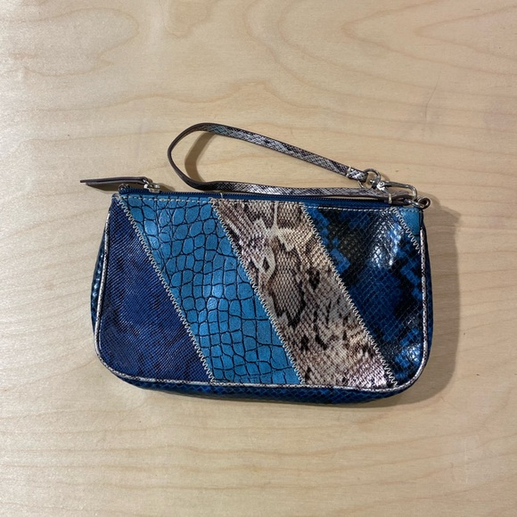 Live, Love, Loft Wallet (EZ) - Picture 3 of 10